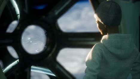 Mujer-Astronauta-En-Una-Nave-Espacial-Futurista